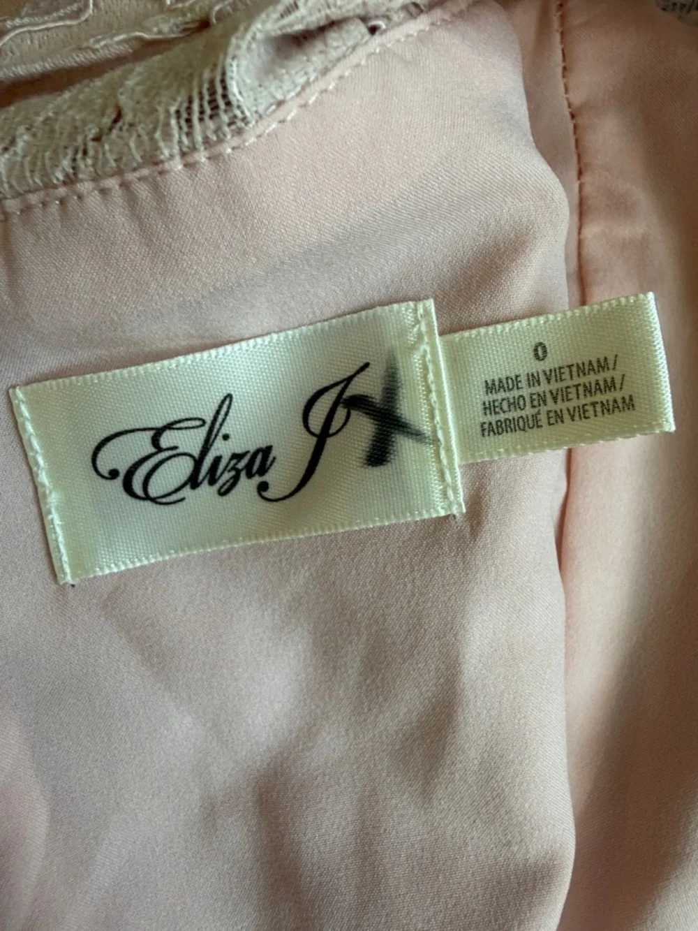 Eliza J Women’s Blush Pink Lace Dress Size 0 - Picture 12 of 13